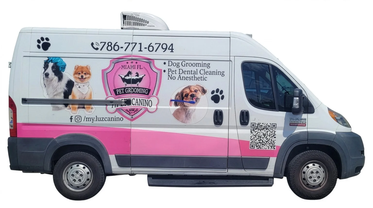 My Luz Canino mobile grooming van side view